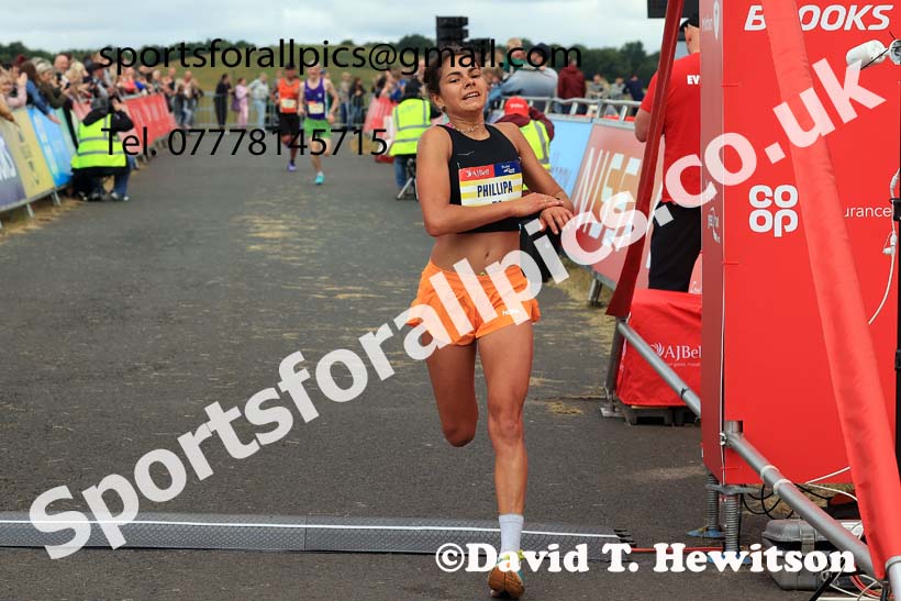 The 2024 Great North 10k Road Race, Newcastle.  Photo: David T. Hewitson/Sports for All Pics